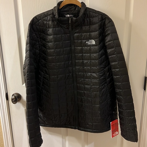 BRAND NEW-The North Face® ThermoBall™ Trekker Jacket - Picture 15 of 15